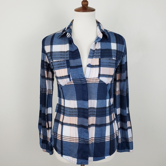 A&K Originals Split Back Flannel Shirt - Picture 4 of 12
